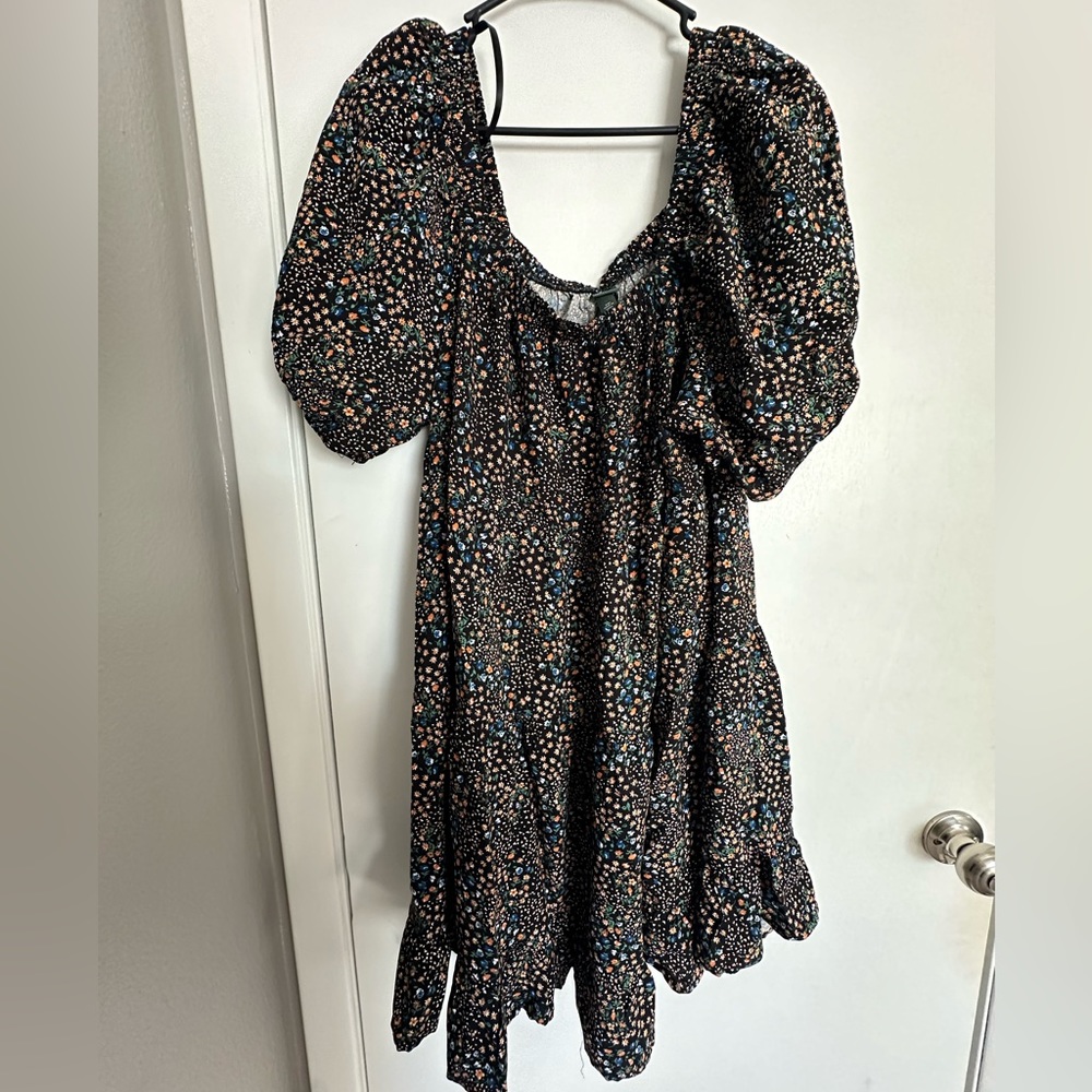 Wild and fable puff sleeve floral dress
